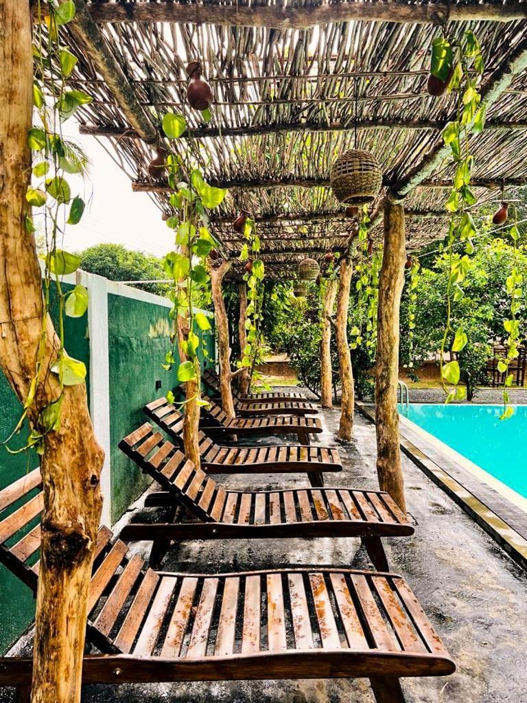 Lily Resort Udawalawe Exterior photo